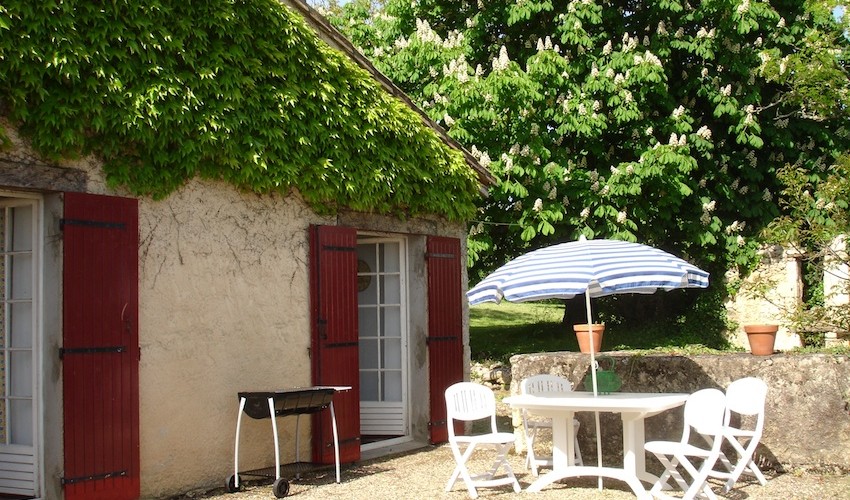 Terrace overlooking the Dordogne Valley
